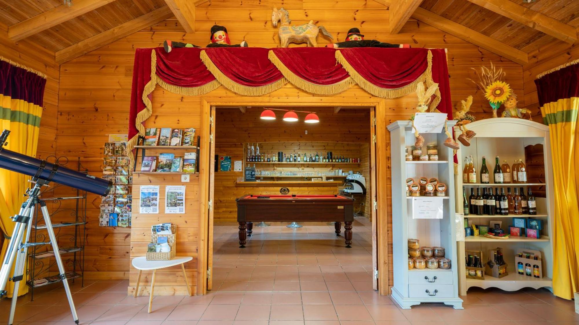 Le Village des Monédières Chamberet Esterno foto